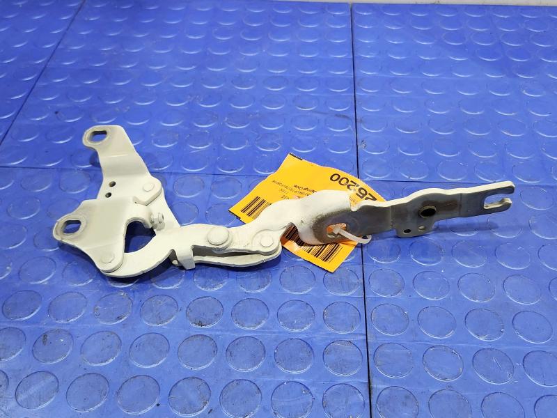 2008 BMW 128i Hood Hinge