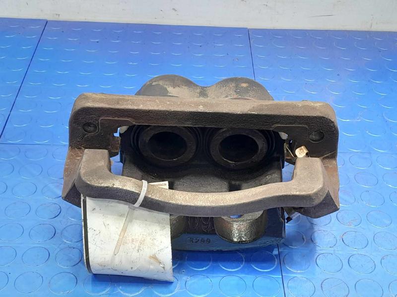2011 Ford F-250 Super Duty Caliper