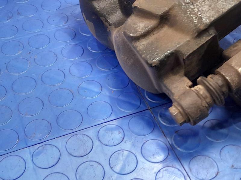 2011 Ford F-250 Super Duty Caliper