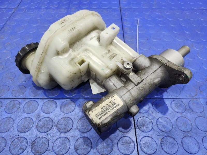 2013-2019 Ford Explorer Brake Master Cylinder Assembly Genuine OEM DG1Z2140B