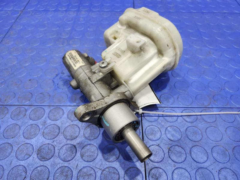 2013-2019 Ford Explorer Brake Master Cylinder Assembly Genuine OEM DG1Z2140B