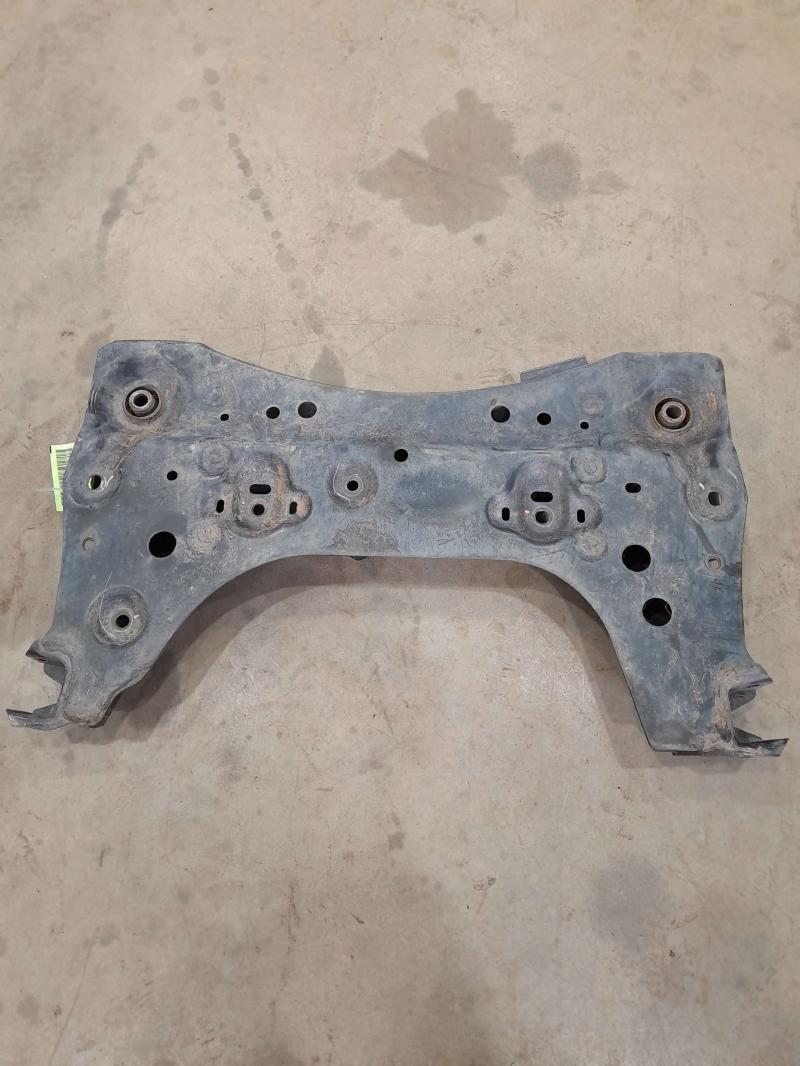 2015 Nissan Sentra Crossmember/Cradle/Undercarria