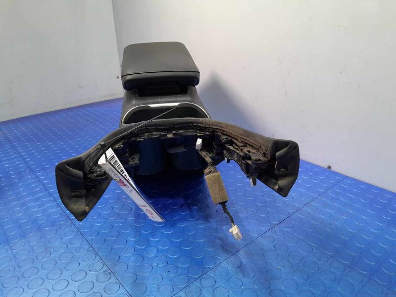 2020 Subaru Legacy Front Console