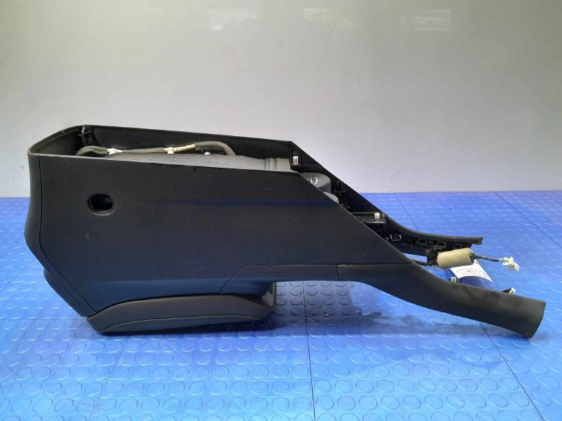 2020 Subaru Legacy Front Console
