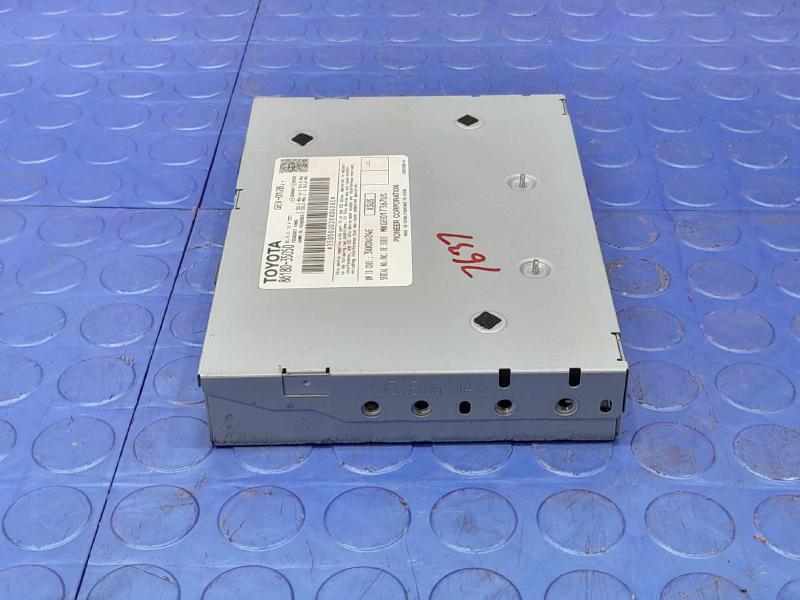 2013-2018 Toyota RAV4 Satellite Radio Receiver Module OEM 8618035050