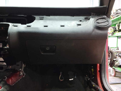 2015 Chevrolet Camaro Glove Box