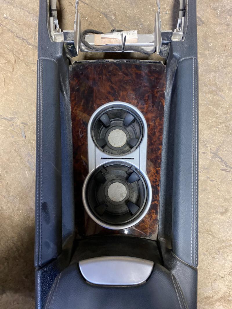 2011 Mercedes GL-Class Front Console