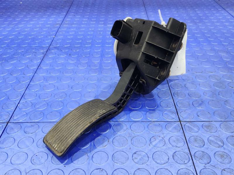 2008 Ford F-250 Super Duty Pedal Assembly