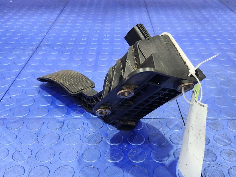 2008 Ford F-250 Super Duty Pedal Assembly