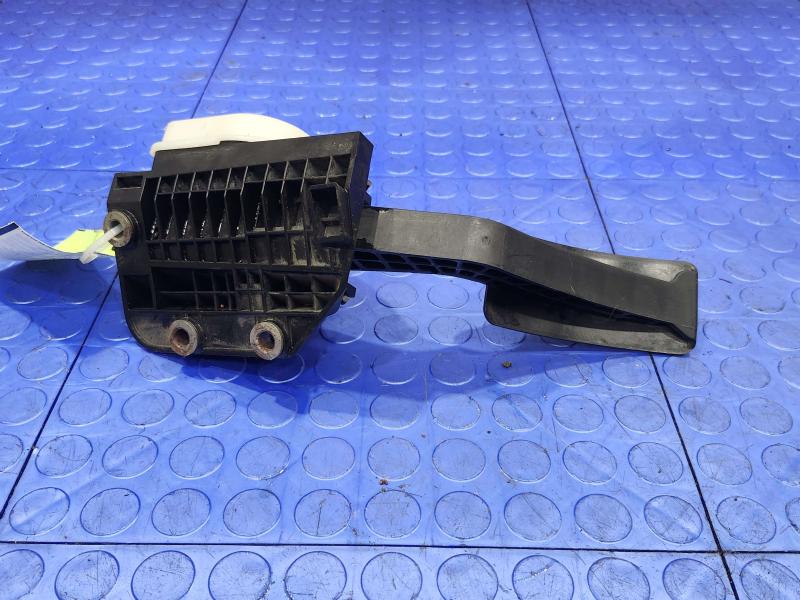 2008 Ford F-250 Super Duty Pedal Assembly