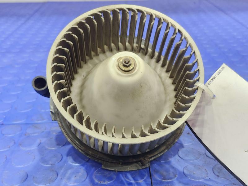 1992 Isuzu NPR Blower Motor