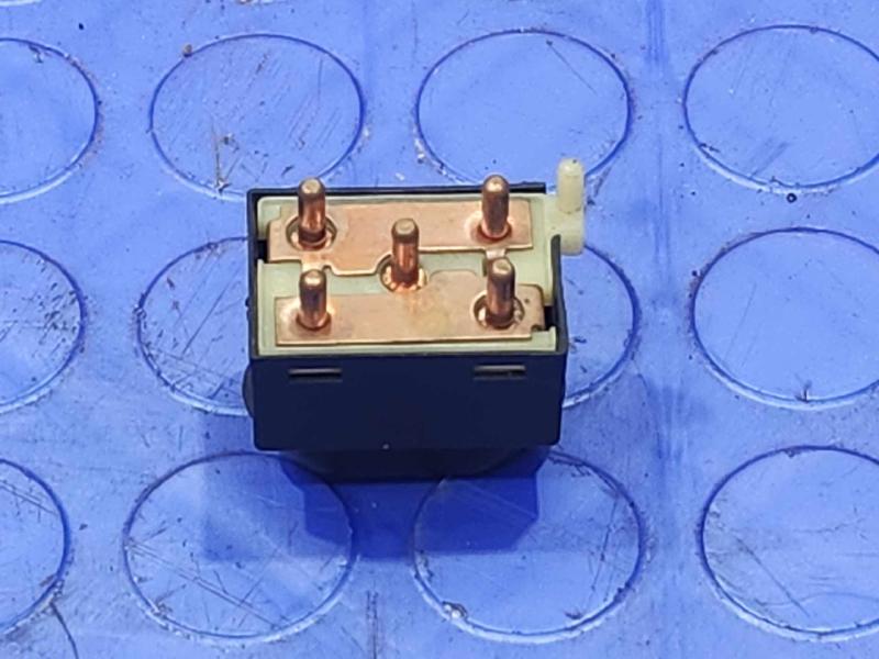 1995 Ford F-150 Door Switch Front