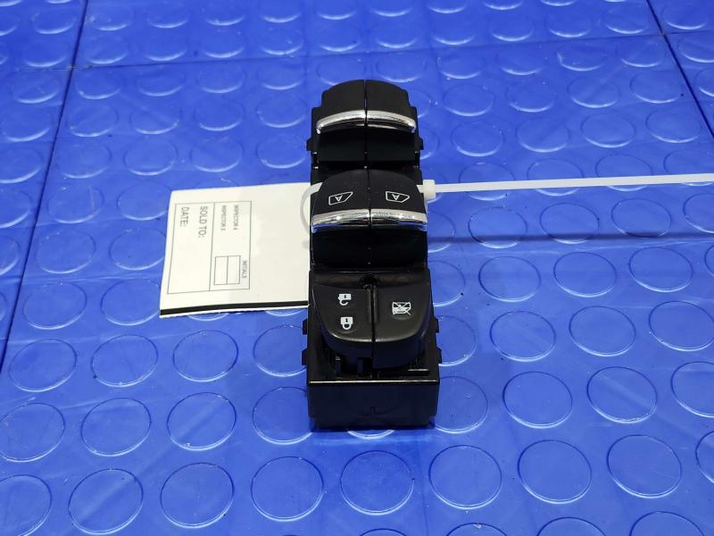 2015 Nissan Murano Door Switch Front