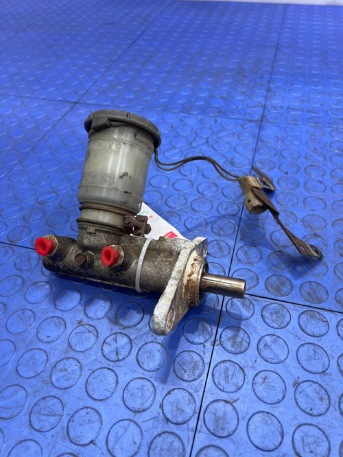1986 1987 Honda Accord Brake Master Cylinder Assembly OEM 46100SE0901