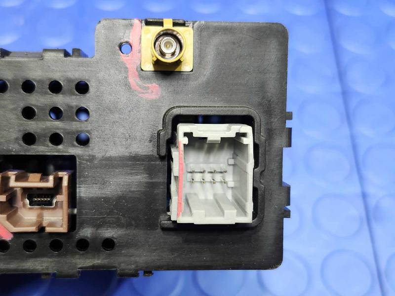 2014 Cadillac ATS CTS Sedan Radio Receiver Control Module OEM 13592804