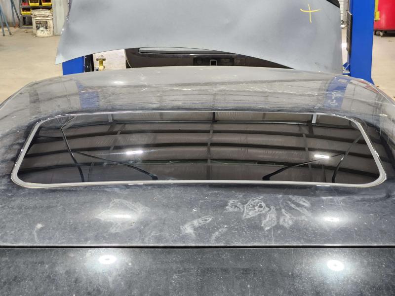 2012-2019 Volkswagen Passat Sunroof Assembly with Glass with Tracks and Motor OEM 561877071 561877049 561959591A