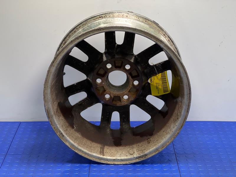 2011 Ford Expedition Wheel