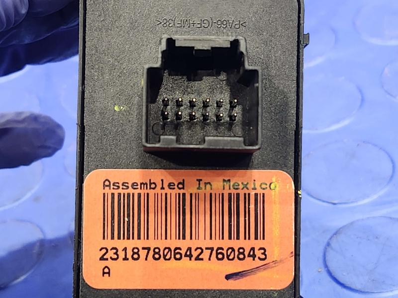 2015 GMC Yukon XL Headlight Switch (Dash Mtd)