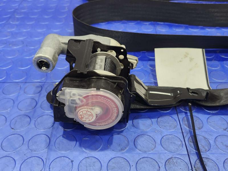 2013 Mazda Mazda2 Front Seat Belt