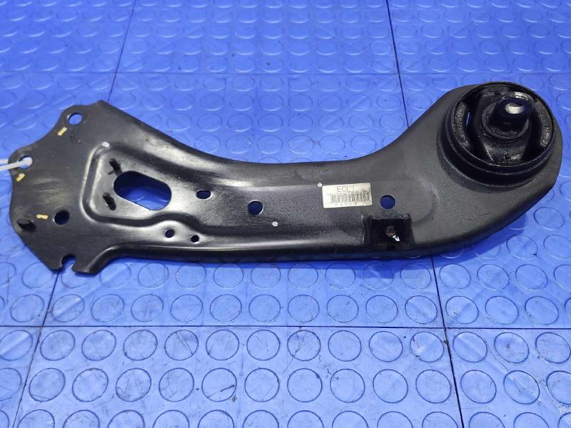 2016 Hyundai Sonata Lower Control Arm Rr