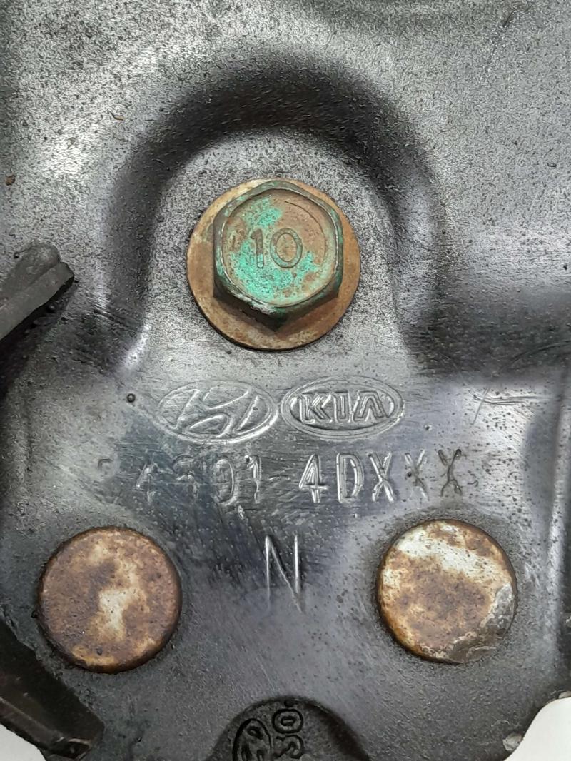 2014 Kia Sedona Lower Control Arm Front