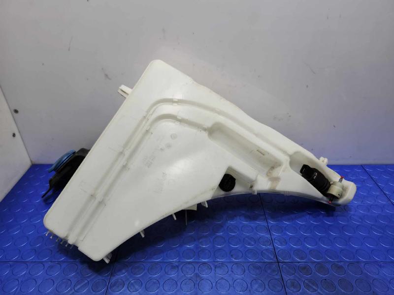2017-2019 Audi Q7 Windshield Washer Fluid Reservoir Assembly OEM 4M0955453C
