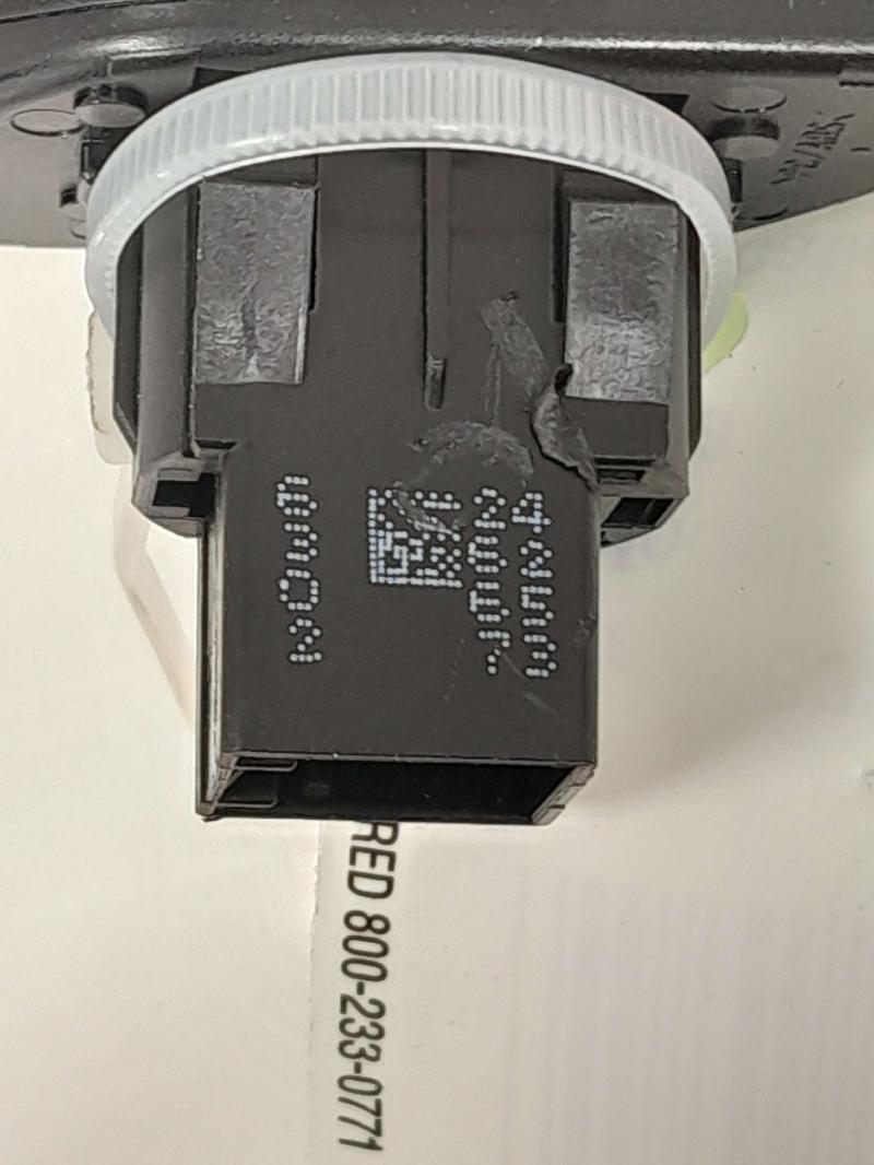 2017 - 2019 Buick Lacrosse Keyless Push Button Start Stop Button OEM 26674253