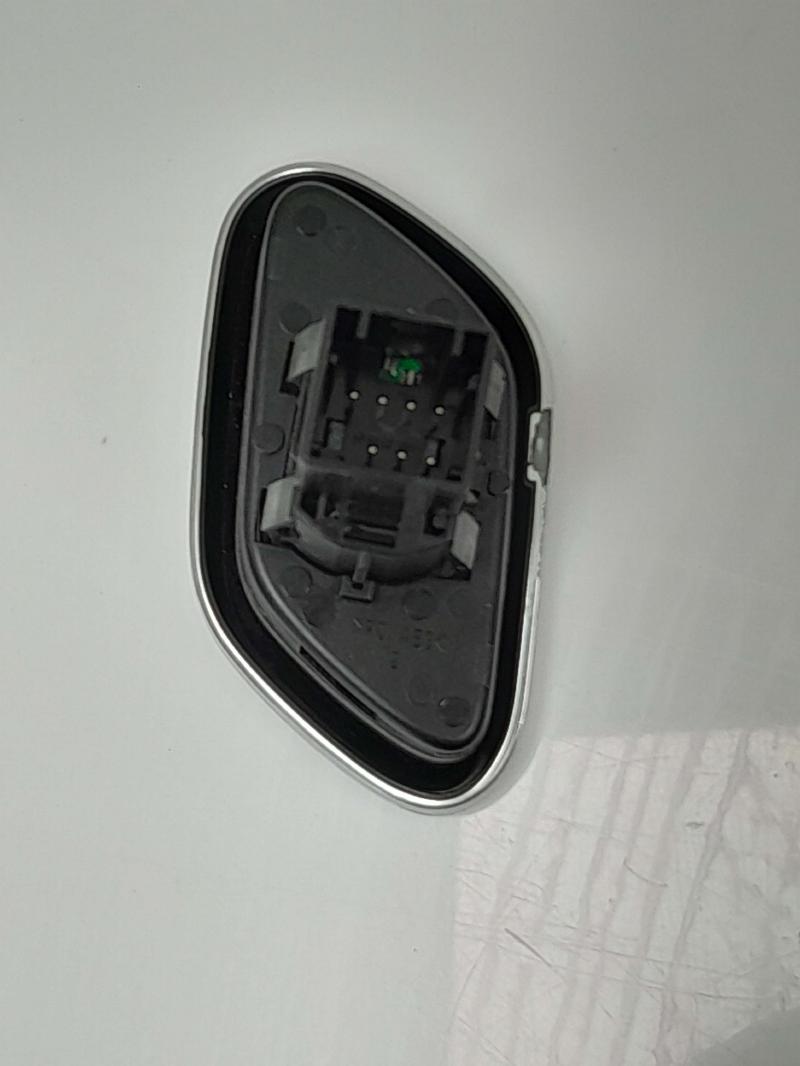 2017 - 2019 Buick Lacrosse Keyless Push Button Start Stop Button OEM 26674253