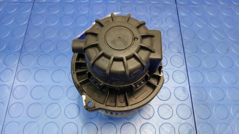 2011-2020 Kia Sorento Rear Heater AC Blower Motor Genuine OEM 979452W000