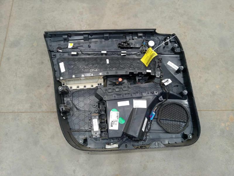 2018 Volkswagen Atlas Front Door Trim Panel