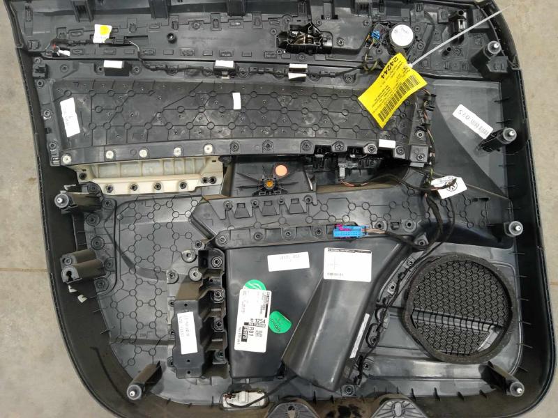 2018 Volkswagen Atlas Front Door Trim Panel