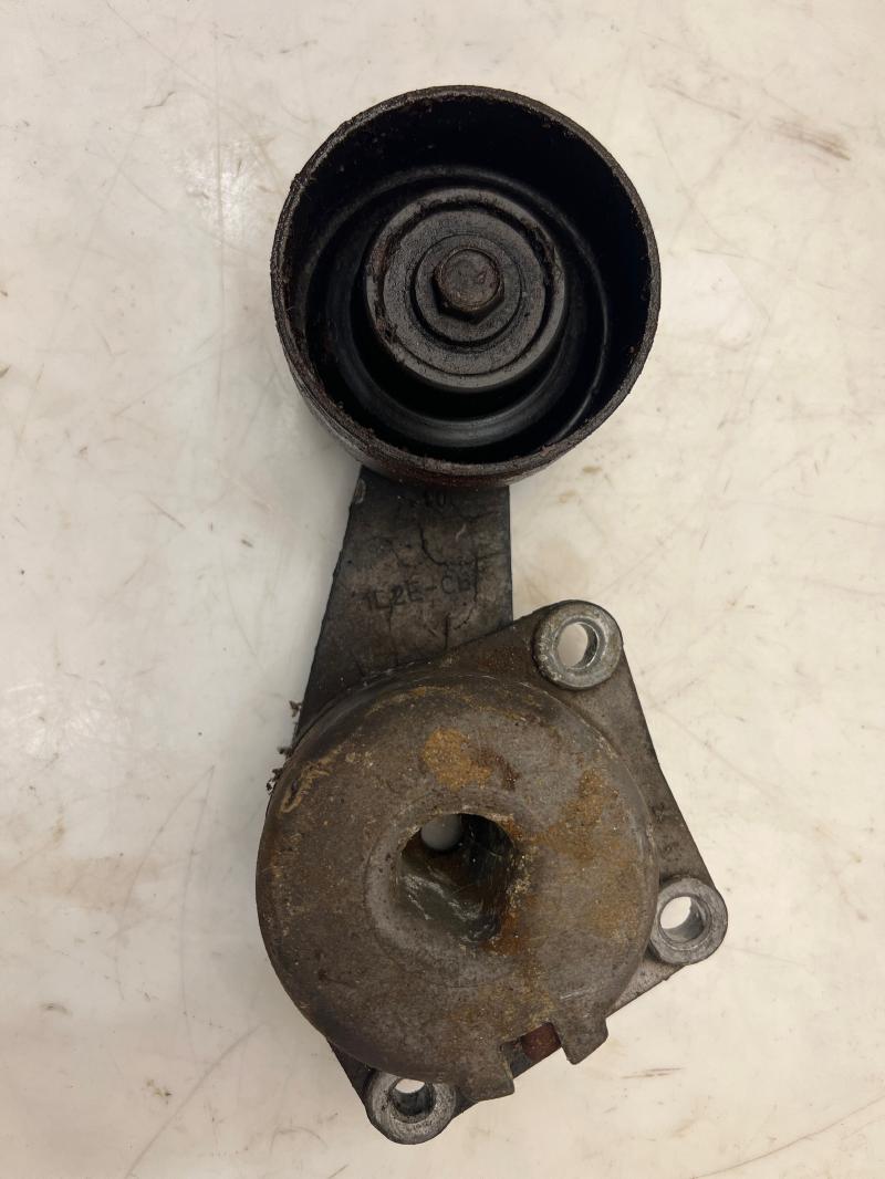 1999 Ford F-250 Super Duty Engine Belt Tensioner