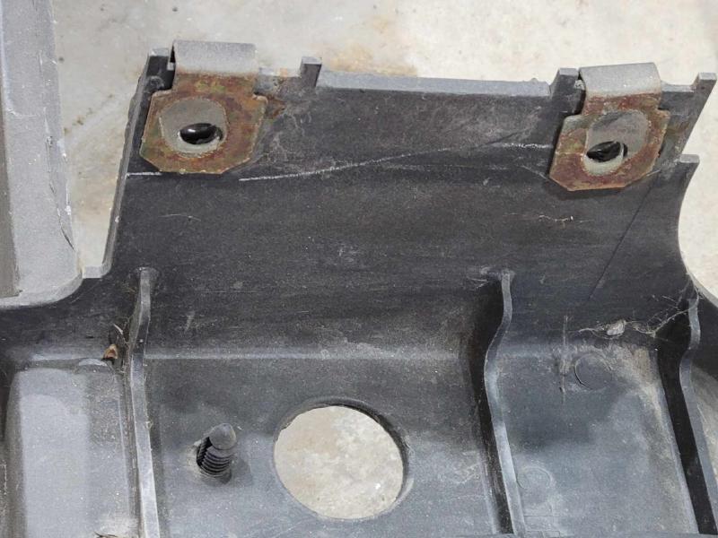 2004 Lincoln Navigator Header Panel