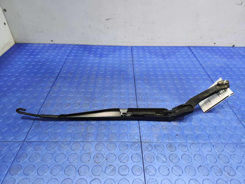 2014 Nissan Maxima Wiper Arm