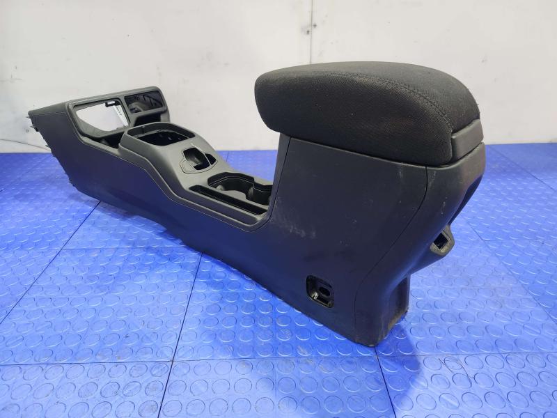 2020 Jeep Renegade Front Console