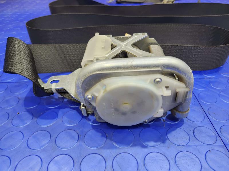 2013 Honda Accord Front Seat Belt