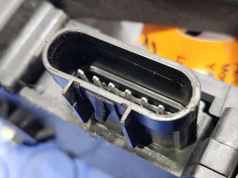 2006-2010 Pontiac Solstice Accelerator Pedal Assembly Genuine OEM 10351283