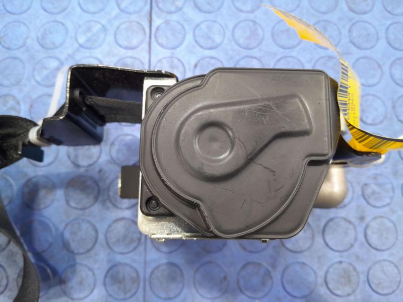 2017 Lincoln Continental Front Seat Belt