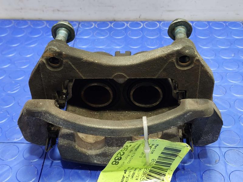 2015 Infiniti Q50 Caliper