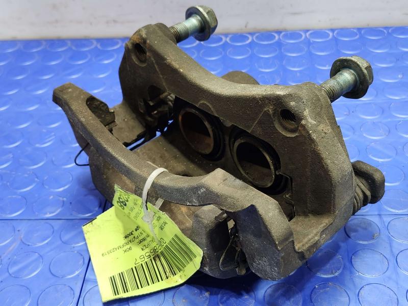 2015 Infiniti Q50 Caliper