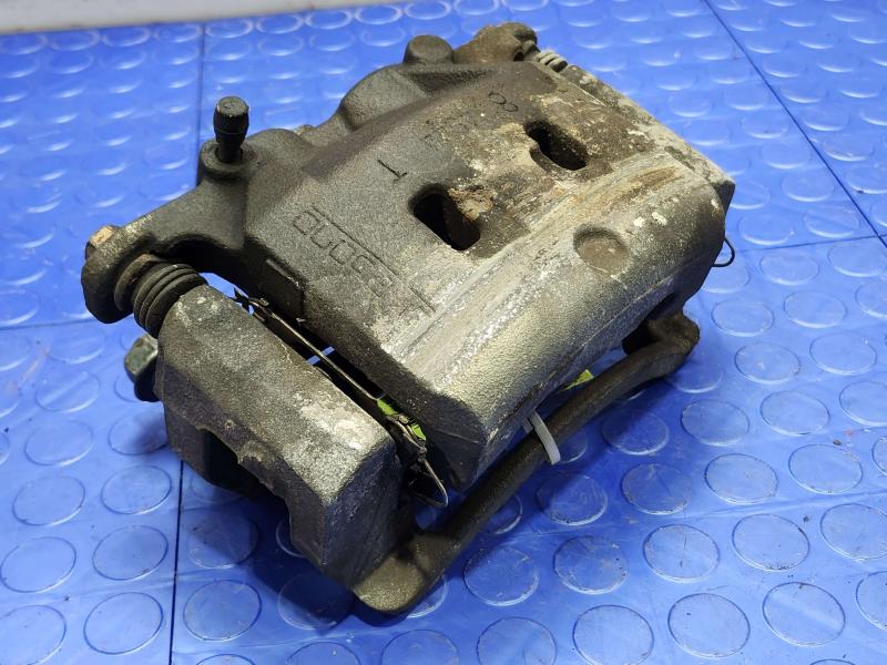 2015 Infiniti Q50 Caliper