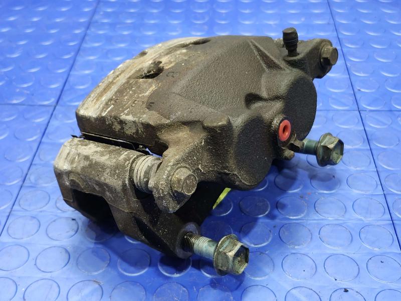 2015 Infiniti Q50 Caliper