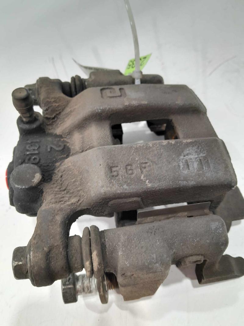 2015 Nissan Pathfinder Caliper