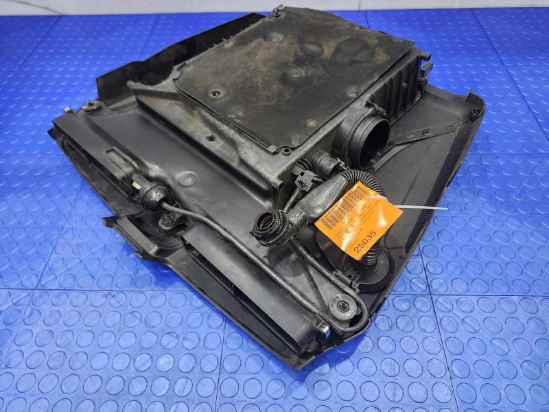 2017-2024 Audi Q7 2.0L Engine Air Cleaner Box Assembly Genuine OEM 4M0133837B