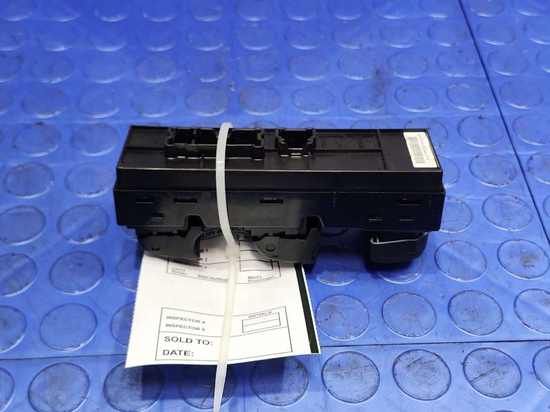 2016 Nissan Rogue Door Switch Front