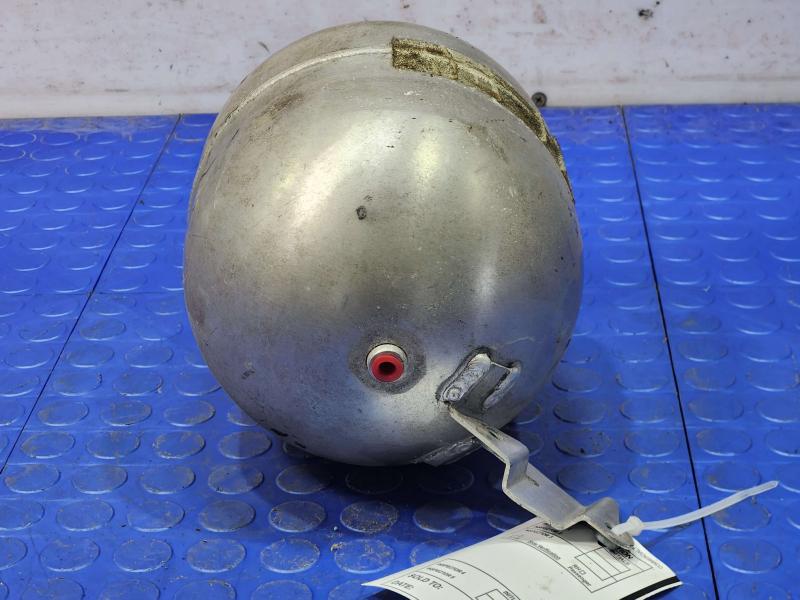 2006 Mercedes CLS-Class Air Reservoir Tank