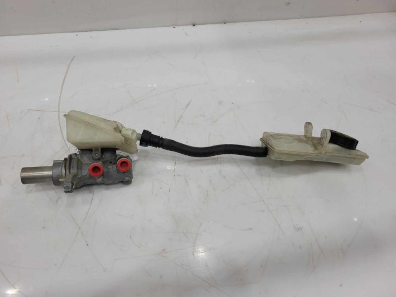2013 - 2019 Ford Escape Brake Master Cylinder OEM EV6Z2140A