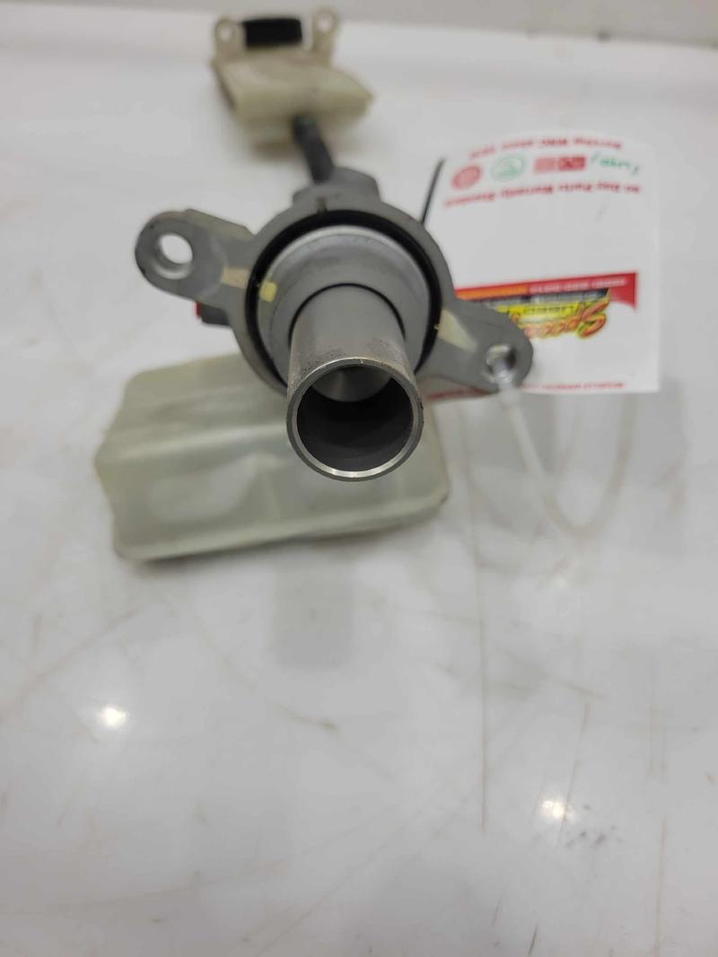 2013 - 2019 Ford Escape Brake Master Cylinder OEM EV6Z2140A