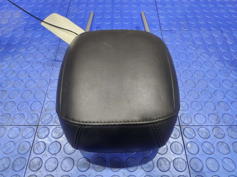 2017 Chrysler 200 Headrest