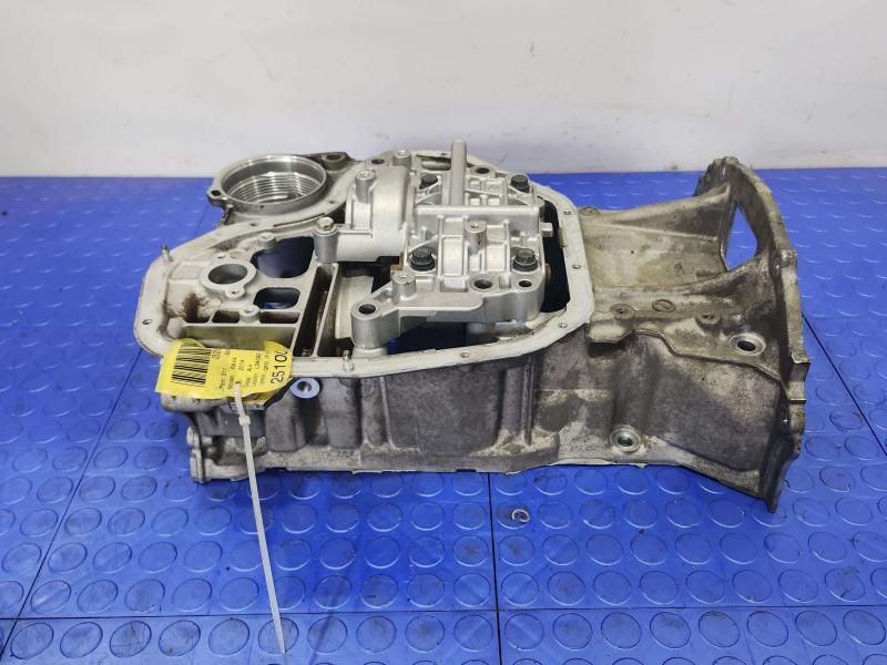 2014 Toyota RAV4 Oil Pan